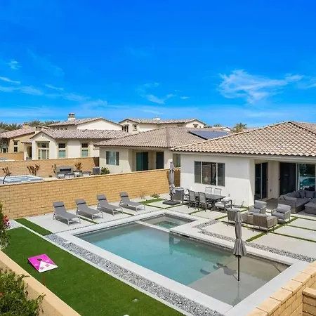 Pga West New Pool & Spa Home
